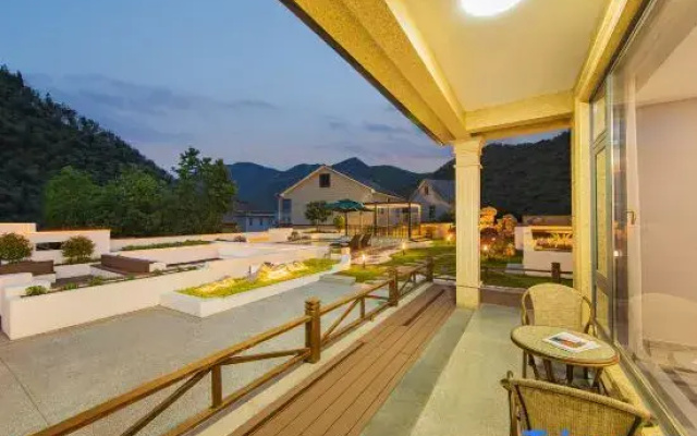 Yunyu·Bitter Wuman Shanling Wild Luxury Travel Panorama Beauty Hotel