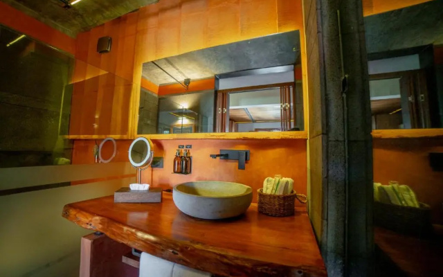 El Recinto Luxury Hotel