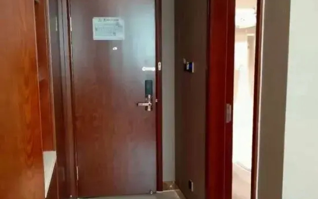 Zhenxing Hotel