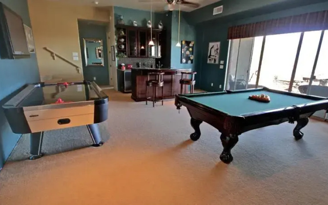Villa Crestview