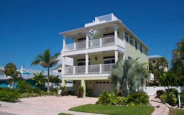 Апартаменты View of the Gulf Apartment 7 вид на фасад