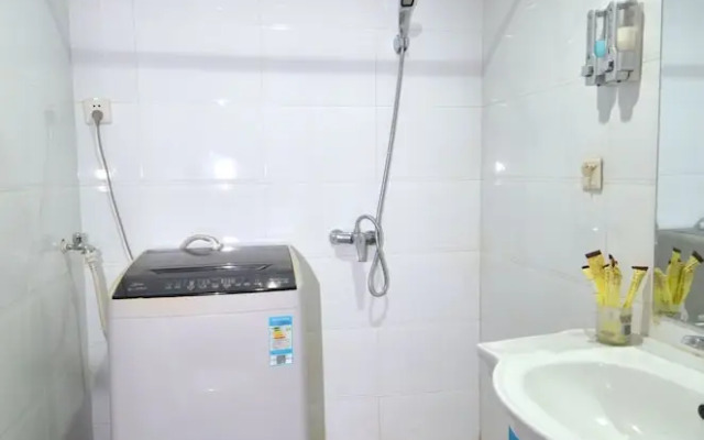 Lanzhou Longshang Mingzhu Apartment Three-bedroom suite