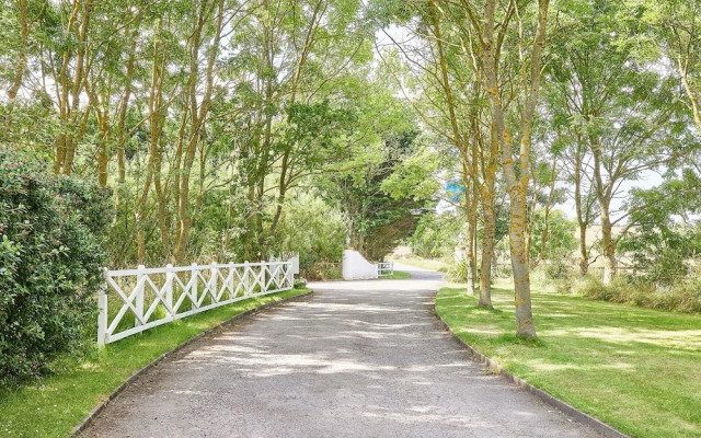 Host Stay The Arches Country House