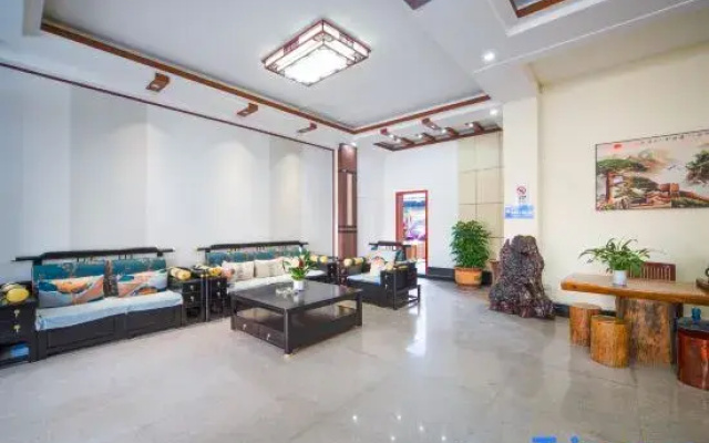Xuyang Guesthouse (Mangshi Square Branch)