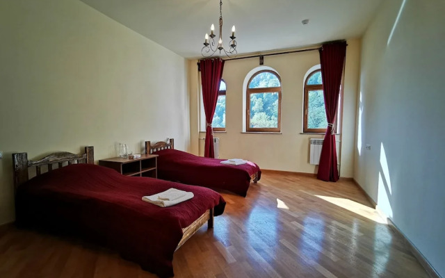 Отель Vanatun Monastery Stay
