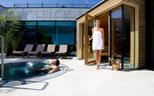 Thermenhotel Stoiser