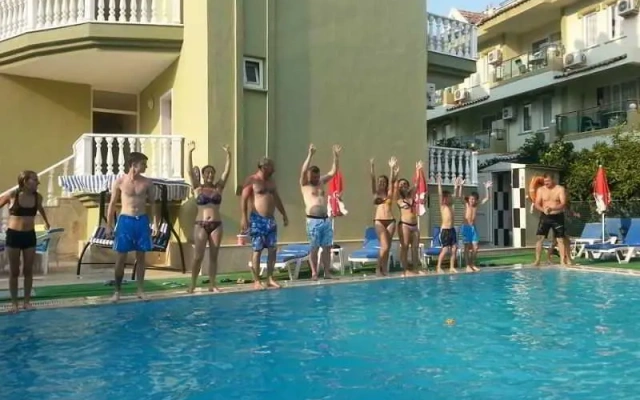Club Ege Apart Hotel