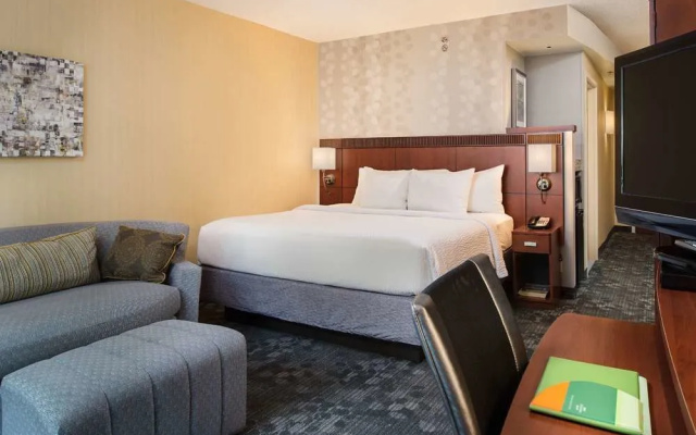 Courtyard Hanover Lebanon