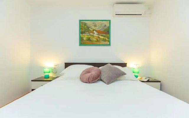 Apartment Colette