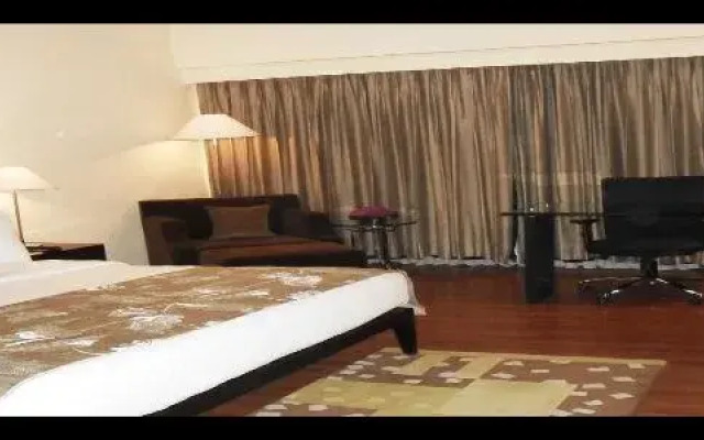 Edenpark New Delhi (Qutab Hotel)