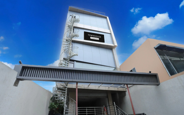 Townhouse Rauniyar City Centre Ratu Road
