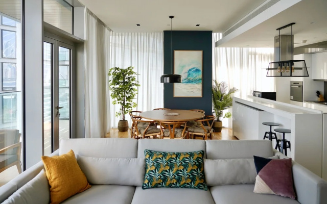 One Perfect Stay-Beach Front Blue Waters