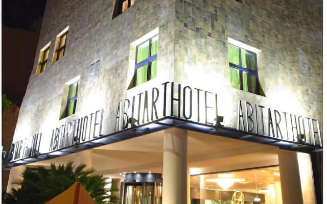 Abitart Hotel вид на фасад