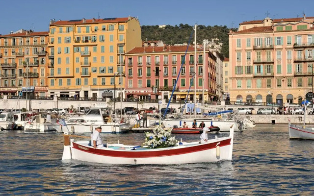 Ross 5- F2, Lumineux, Balcon, Loft, Clim, Vieux-Nice