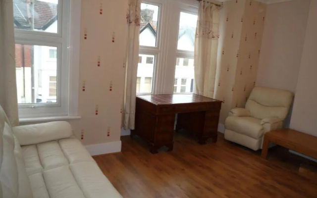 Boundary Road, 1 Bedroom & 2 Bedroom Flats