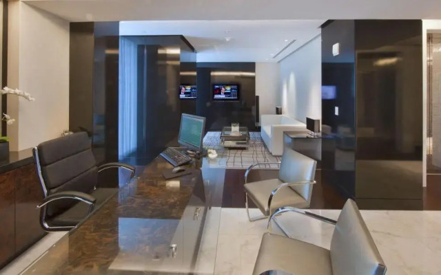 Hotel Beaux Arts, Autograph Collection