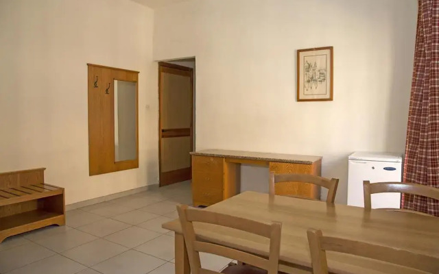 Dragonara Court Apartments