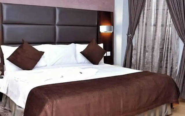 Fawzy Hotel