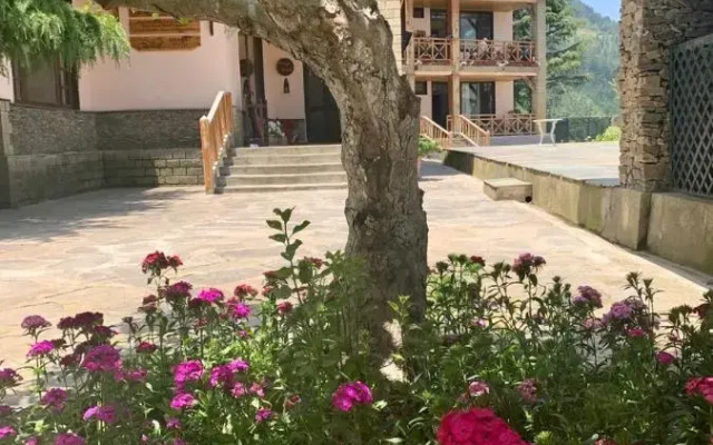 Mahasu House