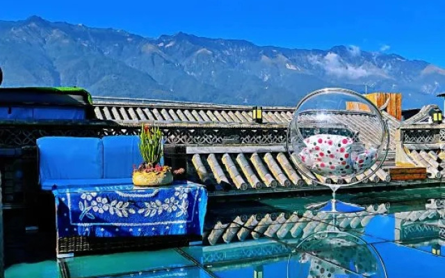 Gaoliang Holiday Inn (erhaimen, ancient city of Dali)