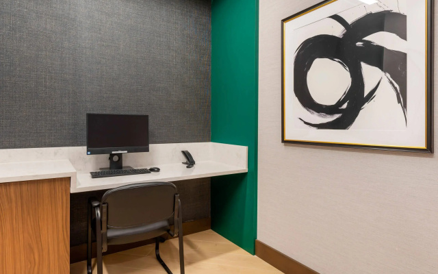 Отель Cambria Hotel Shelby Township - Detroit Utica