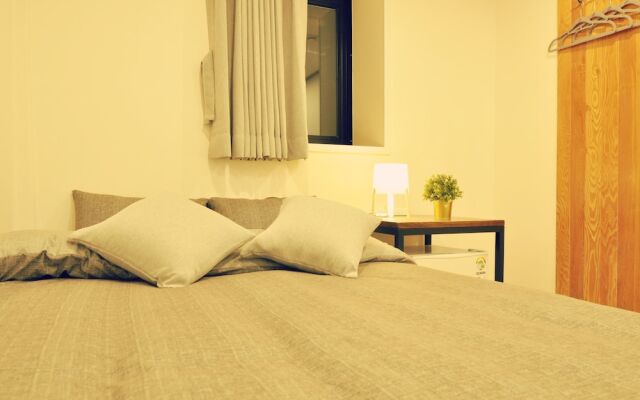 Отель Air Hostel Myeongdong Южная Корея, Сеул - отзывы, цены и фото номеров - забронировать отель Air Hostel Myeongdong онлайн вид на фасад