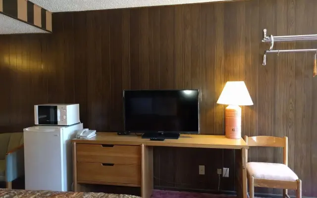 Belle-Aire Motel