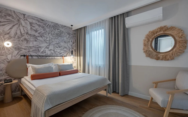 Oli Hotel And Suites