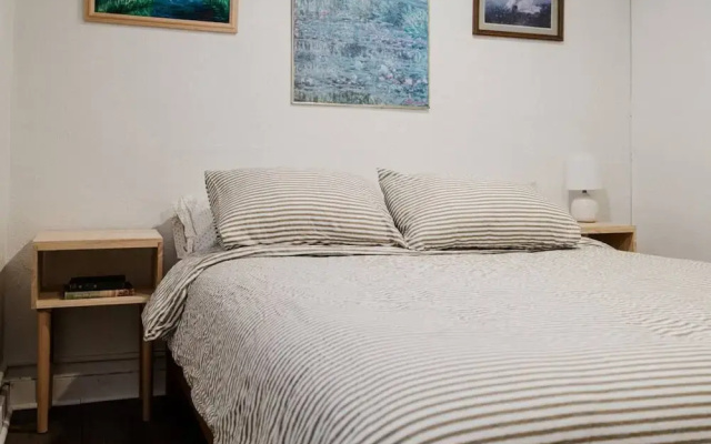 Cozy Local Apartment