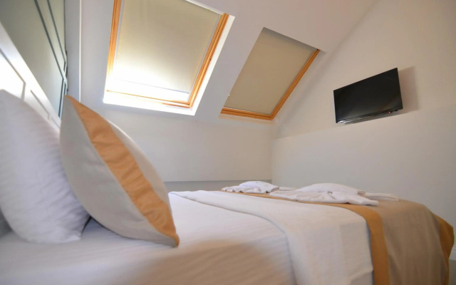 Juglans Suites