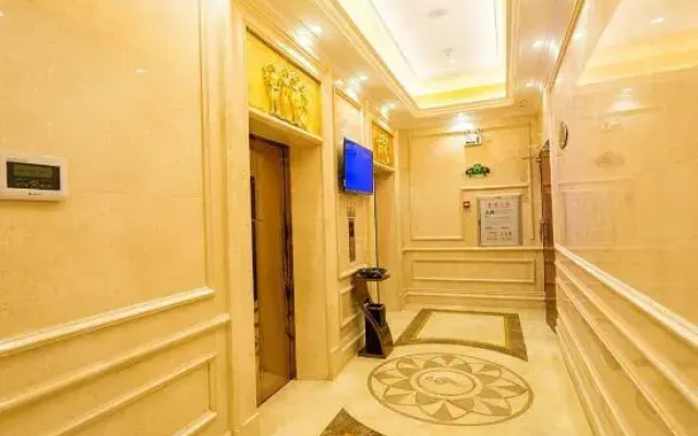 Vienna Hotel (Ji'an Railway Station)
