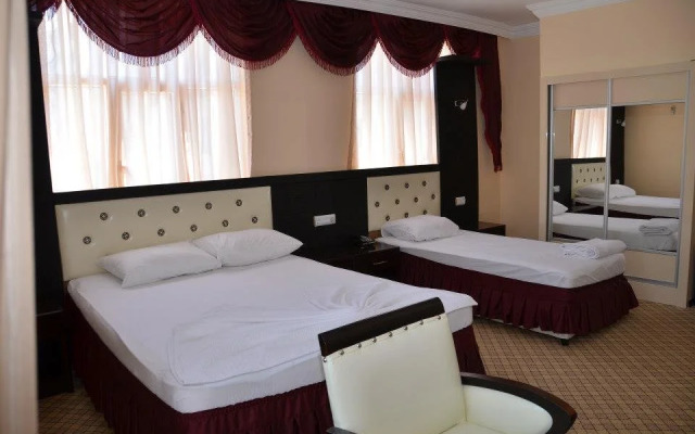 Grand Kaan Hotel
