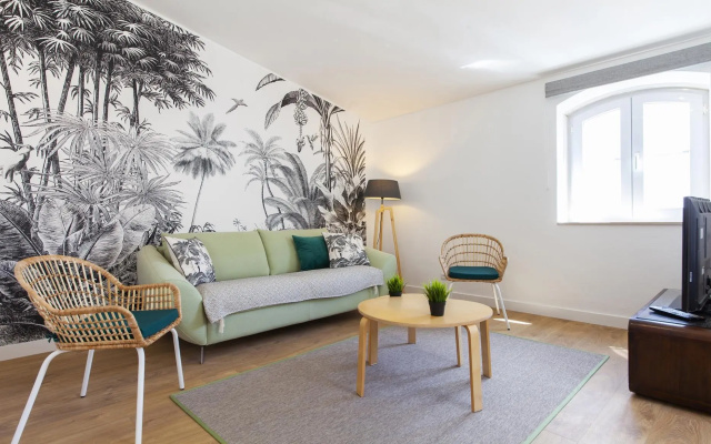 A34 - Aurora Apartment in Casa Feliz