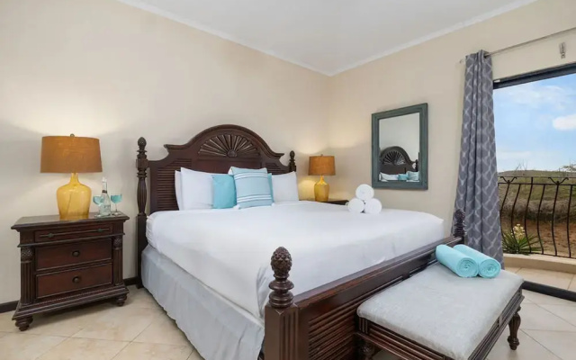 Beautiful Gated Community Retreat Near the Beach