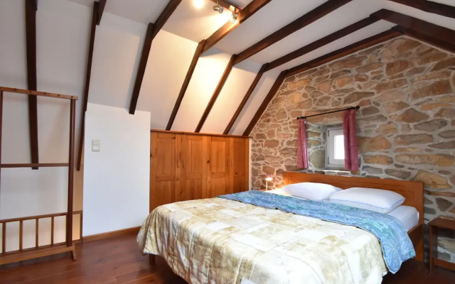 Cozy holiday home in Plogoff near the beach