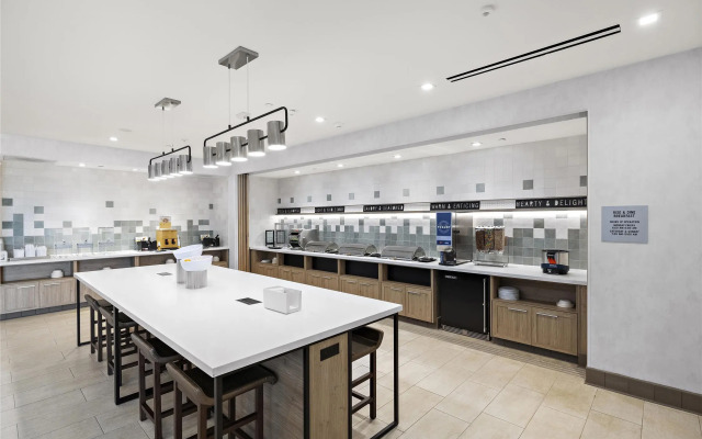 Hampton Inn By Hilton Ontario Airport