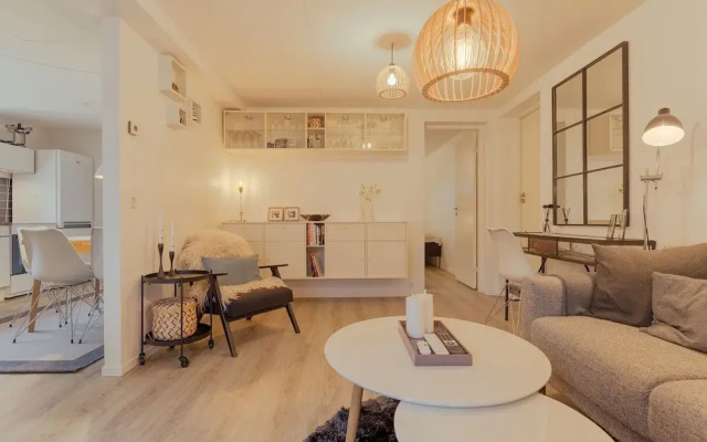 Lovely Apartment | 10 Min Walk From City Centre