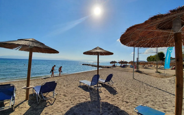 Three Stars Beach Hotel