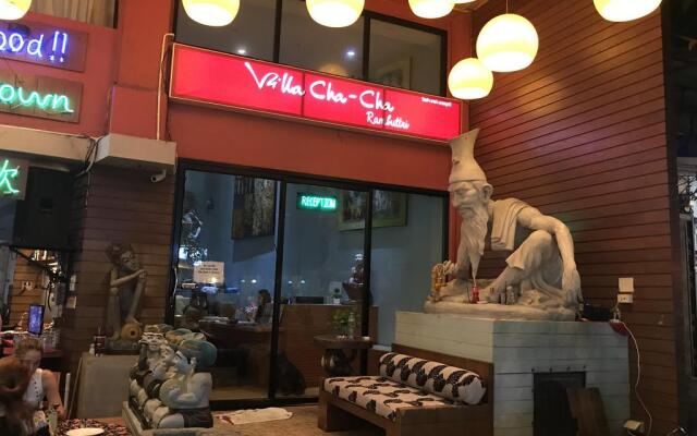 Отель Villa Cha Cha Rambuttri Бангкок вид на фасад