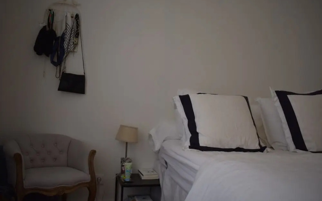 1 Bedroom in Bonne Nouvelle