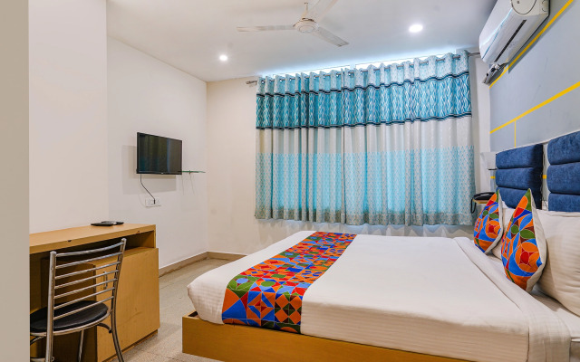 Fabhotel Jkc Grand