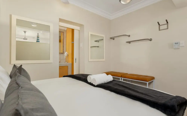 Caprice Court 6