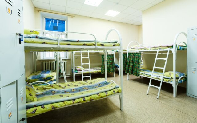Hostel Dom 64 вид на фасад