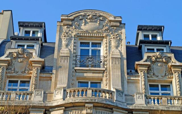 Отель Holiday Inn Gare De Lyon Bastille Париж вид на фасад