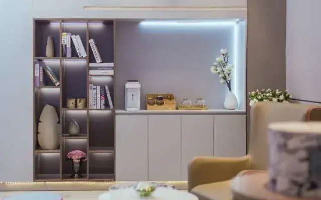 Homeinn Hotel (Xuchang Bayi Road Fat Donglai Angel City)