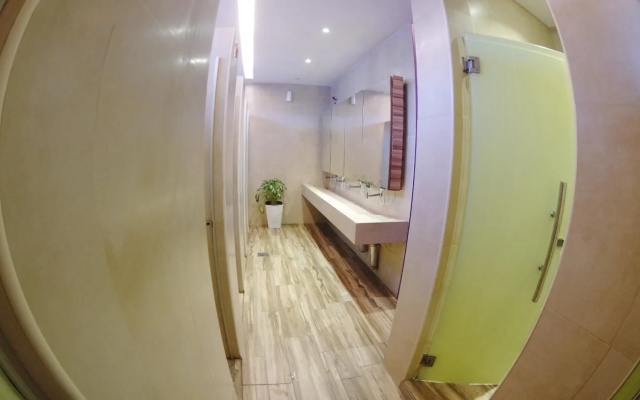 HereHotel