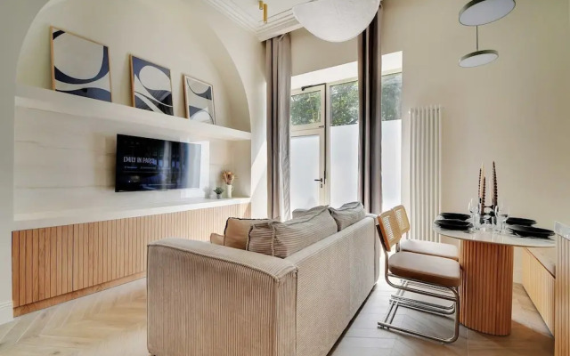 Modern Apartement Center of Paris Montmartre