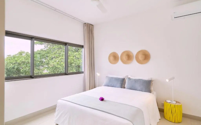 Les Estivales Beachfront Suites & Penthouses by LOV