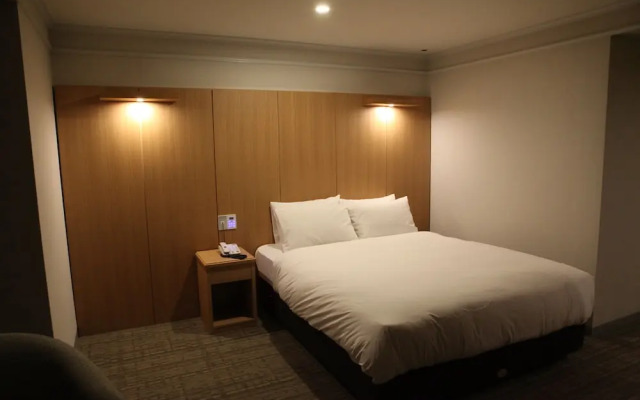 Jinju Dongbang Tourist Hotel