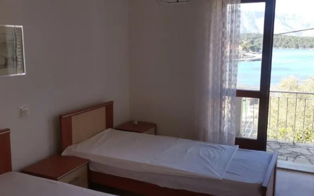 Big House for 14 people in centre of Lumbarda